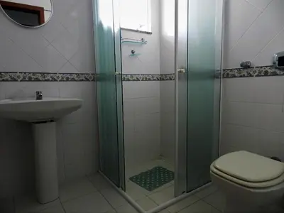 Uma casa de banho em Residencial Jardim Palmeiras