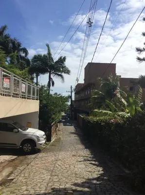 A vizinhança circundante ou próxima do apartamento