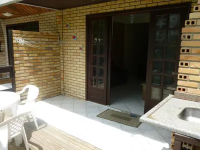 A planta de Apartamento 12 - Bombinhas - 200 metros da praia