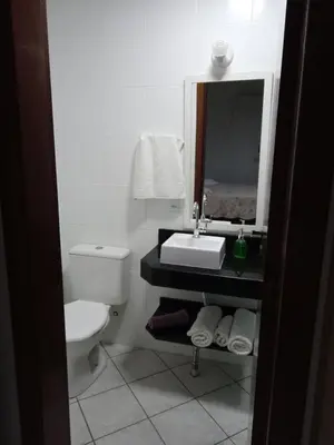 A planta de Apto. 2 quartos em Bombinhas (60 m da praia)