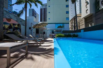 A piscina em ou perto de Santa Inn Hotel