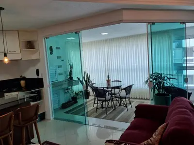 Uma área de estar em Aconchego na praia