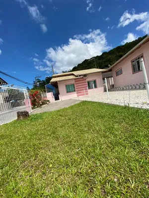 O edifício onde a casa de férias está situado
