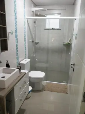 Uma casa de banho em Don Rafael 02 dormitórios, 80m mar, Mariscal