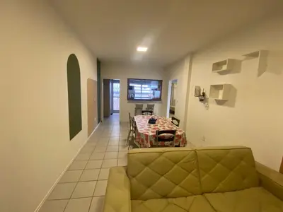 Uma televisão e/ou sistema de entretenimento em Valentini, 30 mt do mar em Itapema