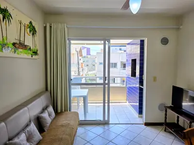 Uma televisão e/ou sistema de entretenimento em Resid. Estrela do Mar III