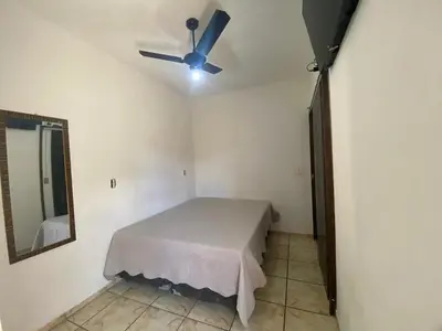 A planta de 2 Vagas de Garagem 8 pessoas em Bombas Bombinhas
