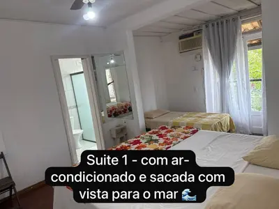A planta de CASA COM PISCINA e VISTA PARA O MAR - Porto Belo-SC Bombinhas-SC