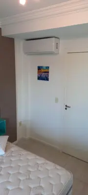 Uma cama ou camas num quarto em Atalanta 201A
