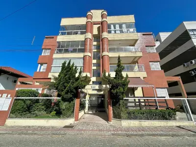 O edifício onde o apartamento está situado