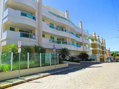 O edifício onde o apartamento está situado