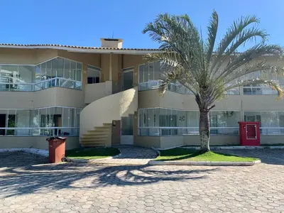 O edifício onde o apartamento está situado