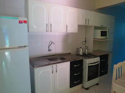 A cozinha ou kitchenette de Res. Ilha Bela