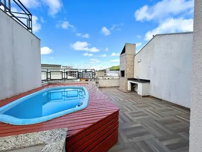 A piscina em ou perto de Ed Las Condes - Bombinhas
