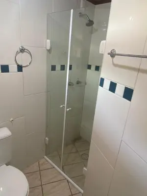 Uma casa de banho em Hotel D'Luz