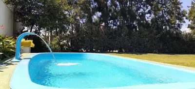 A piscina em ou perto de Di Raffaele Bombinhas