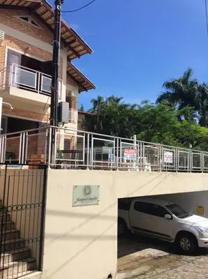 O edifício onde o apartamento está situado