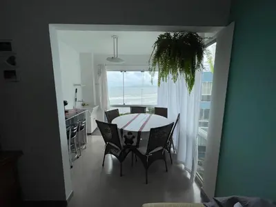 A planta de Itapema-Meia Praia- quartos -Frente Mar!