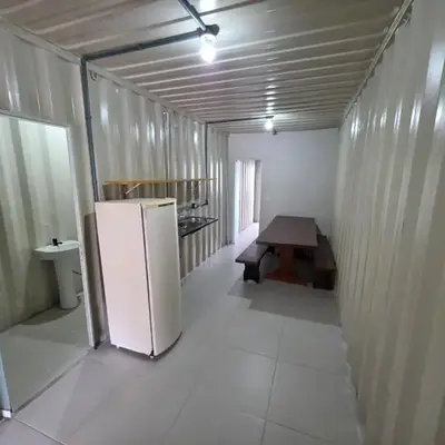 Apartamento Térreo em Itapema Bom Custo Ar condicionado e vaga de estacionamento QQ