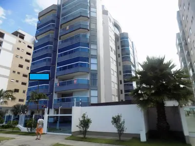 O edifício onde o apartamento está situado