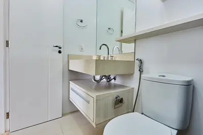 A planta de 1021 Apartamento em condomínio com piscina localizado na Avenida da praia do centro de Bombinhas