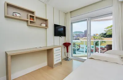 A planta de 1021 Apartamento em condomínio com piscina localizado na Avenida da praia do centro de Bombinhas