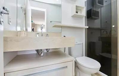 A planta de 1021 Apartamento em condomínio com piscina localizado na Avenida da praia do centro de Bombinhas