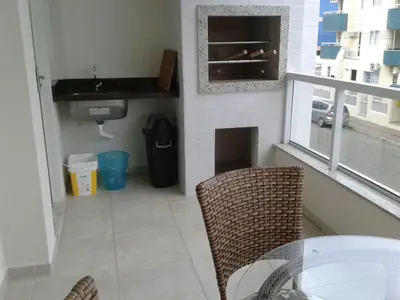 A planta de Ótimo Apto. em Bombas
