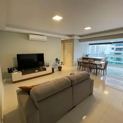 Apartamento Meia Praia