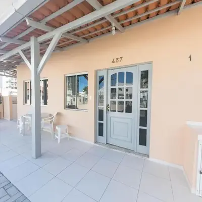 BRUNO KLEMTZ DS1 - CASA COM PISCINA