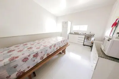 Uma cama ou camas num quarto em DS2 - 2 Dorm PIscina AR WIFI Churrasqueira - BRUNO KLEMTZ