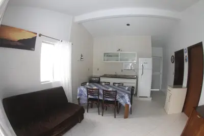 A cozinha ou kitchenette de Bruno Klemtz Casa frente Mar Pé na areia Lindo pátio com gramado privativo Ar Split WIFi - 6 x sem juros