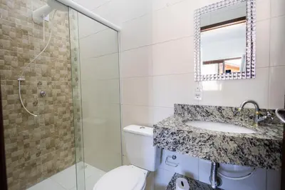 Uma casa de banho em Bela e Aconchegante