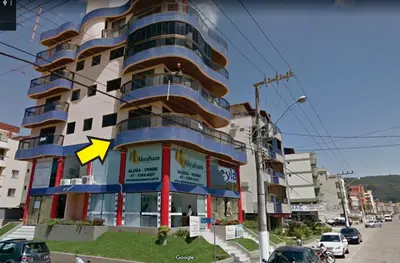A planta de APTO 50M PRAIA NA AVENIDA - 6 PESSOAS, CHURRASQUEIRA, WIFI, SACADA, GARAGEM PARA VEICULOS PEQUENOS! - Residencial Roveda