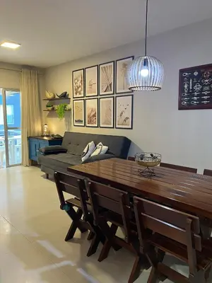 Uma área de estar em 3 Quartos beira Mar com Wifi e ar condicionado