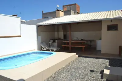 A planta de Sobrado c piscina a 500 metros da praia Canto Grande Rutilio N125