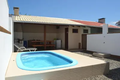 A planta de Sobrado c piscina a 500 metros da praia Canto Grande Rutilio N125