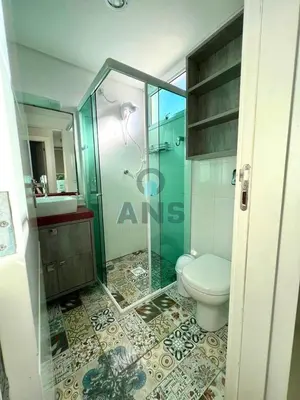 Uma casa de banho em ANSNEGOCIOS CASA PISCINA AQUECIDA PRAIA MARISCAL - Ac
