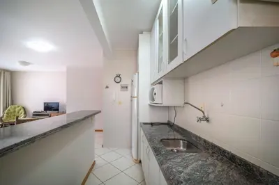 Uma casa de banho em Aluguel Apartamento 2 quartos 100m Mar Bombas/SC