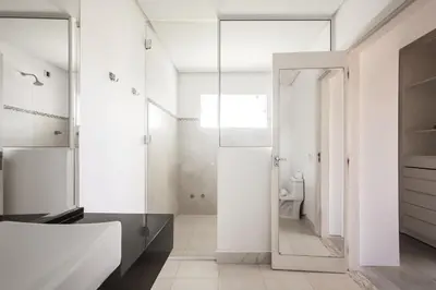 Uma casa de banho em Casa de Praia, Balneário Camboriú
