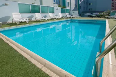 A piscina em ou perto de Solis Praia Hotel Itapema