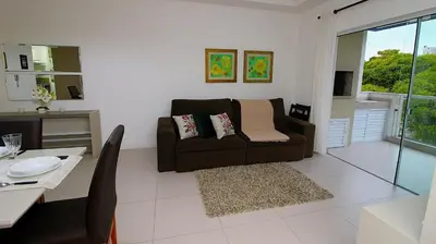 Uma área de estar em 1070 - Praia de Bombinhas locação de temporada.