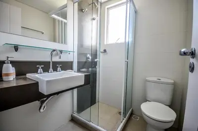 Uma casa de banho em 1032 - Apartamento para locação no centro de Bombinhas - Residencial Boulervard - 210