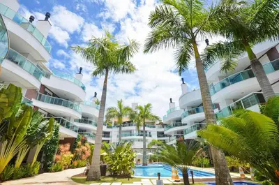 A piscina em ou perto de 1032 - Apartamento para locação no centro de Bombinhas - Residencial Boulervard - 210