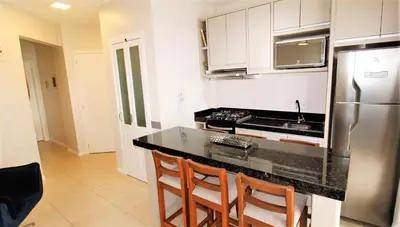 A cozinha ou kitchenette de 1052 - Apartamento com vista para o mar em Bombinhas - Residencial Salema Apto 301