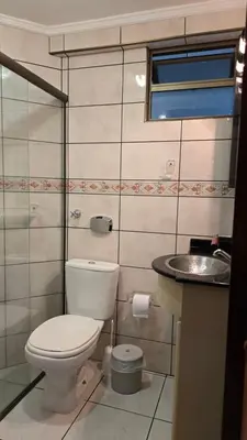 Uma casa de banho em Lindo Apto Itapema Meia Praia Frente ao Mar, 6 pessoas, alto padrão