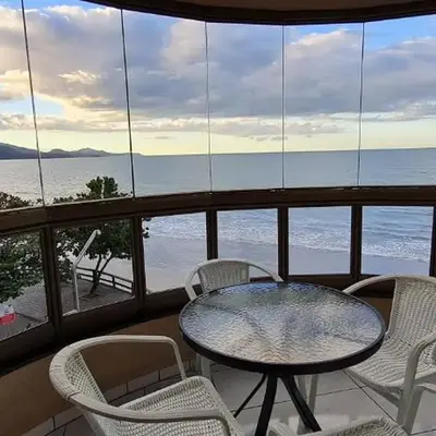 Lindo Apto Itapema Meia Praia Frente ao Mar