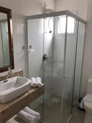 Uma casa de banho em Costa Azul - EXCELENTE LOCALIZAÇÃO
