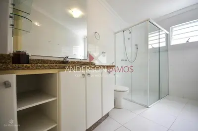 Uma casa de banho em 1006 - Apartamento com vista para o mar