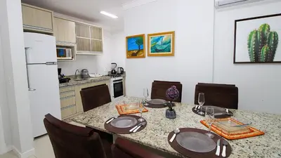 A cozinha ou kitchenette de 1040 - Apartamento para locação em Bombinhas - Residencial Egídio Pinheiro Apto 206 A